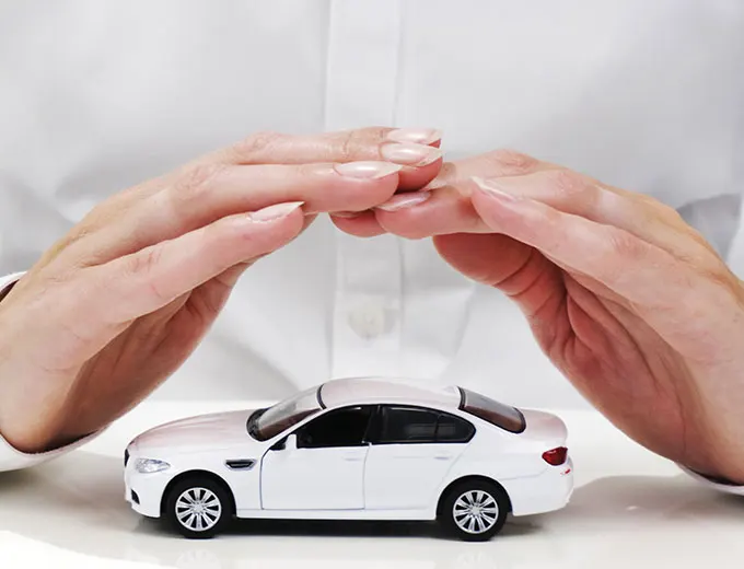  Protéjase con un Seguro de Auto 